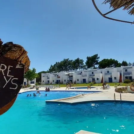 Alvor Balcony With Pool By Homing Apartment