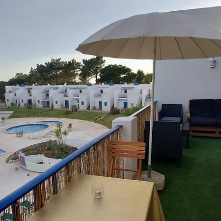 Alvor Balcony With Pool By Homing Алвор